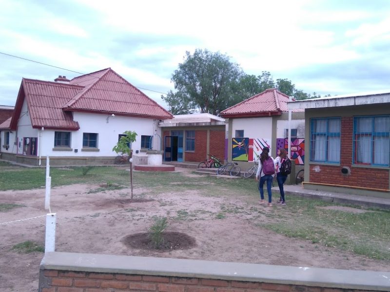 escuela tecnica 33.jpg