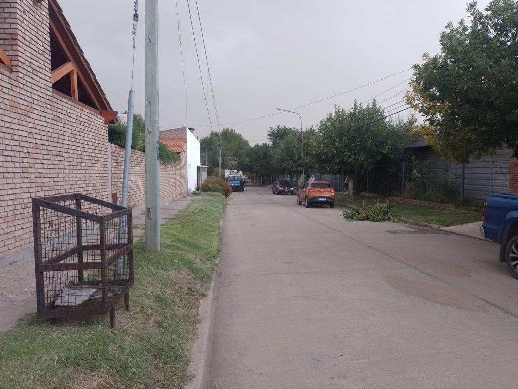 a2b5dea7-4fbe-4ae0-962c-1addd6ddca10.jpg