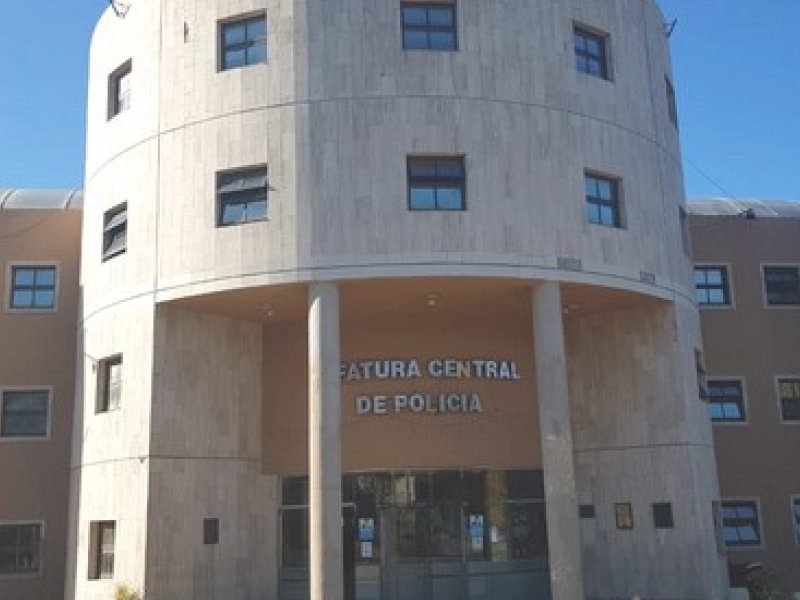 jefatura-de-policia-frente.jpg