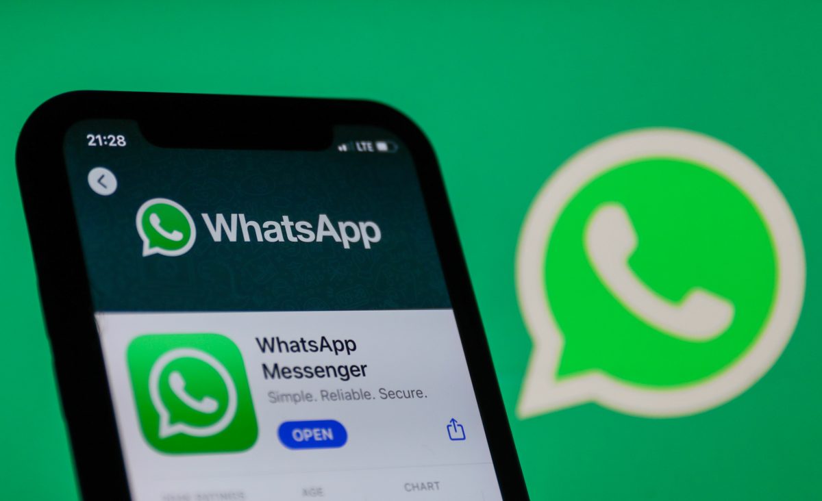 you-can-t-hide-whether-you-are-online-whatsapp.jpeg