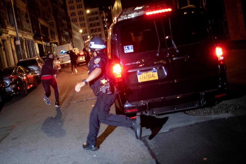 AP_EXPLICA-_CHICAGO_PERSECUCION_POLICIAL_92654.jpg