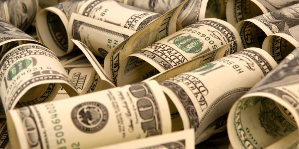 dolar-7-e1611002928357.jpg