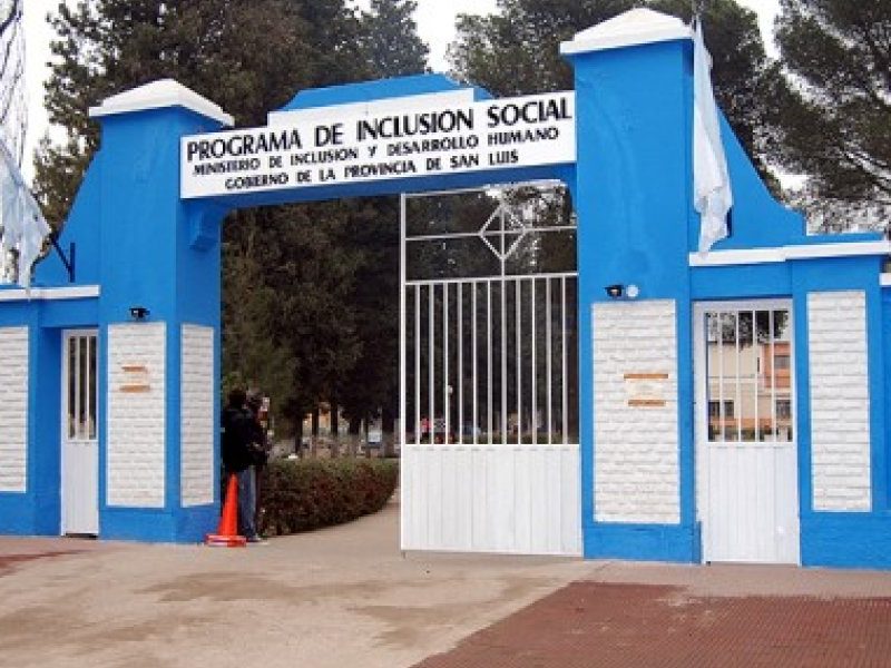 Edificio-ex-colonia-hogar-570x382.jpg
