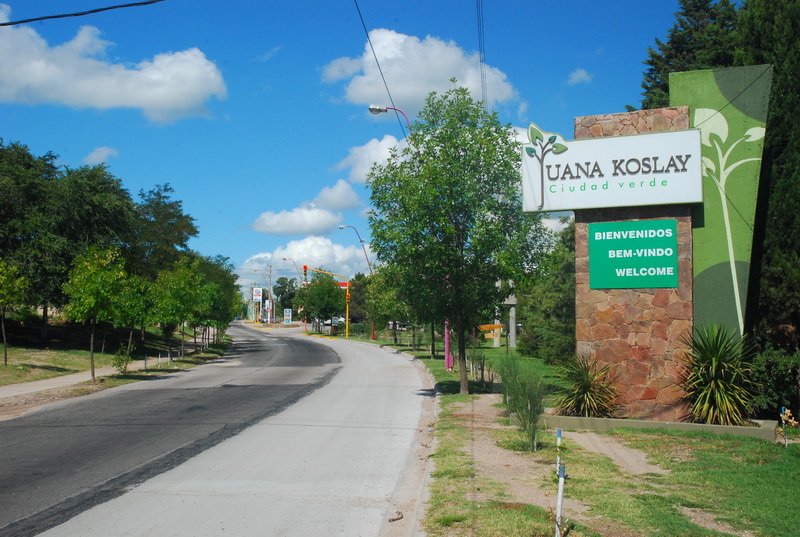 JUANA-KOSLAY.jpg