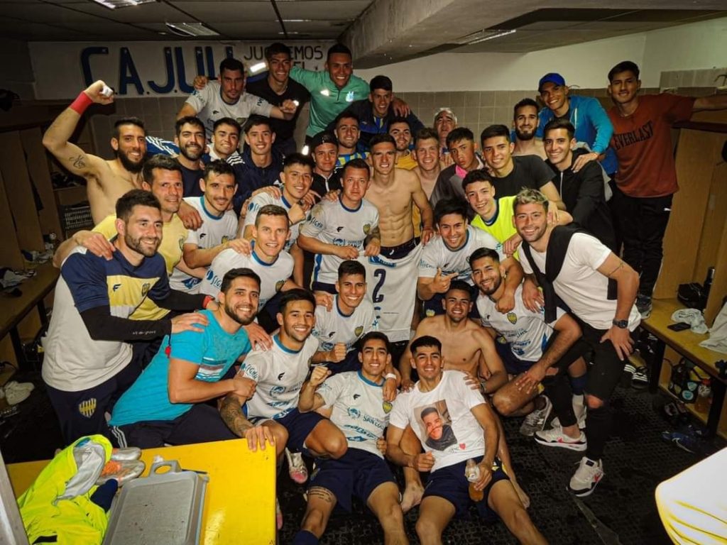 juventud festeja.jpg
