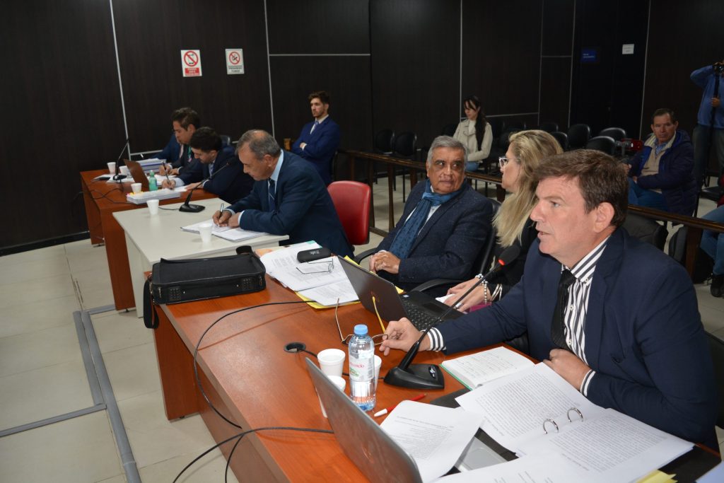 INICIO-DEBATE-ROSENDO-9-scaled.jpg