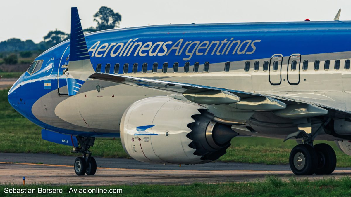 LV-HKU-Boeing-737-MAX-8-Aerolineas-Argentinas-1-2-scaled.jpg