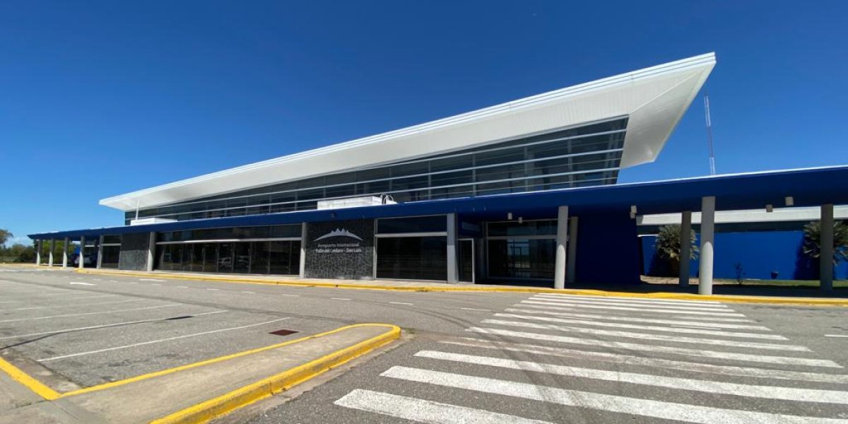 Aeropuerto-Valle-del-Conlara-1.jpg