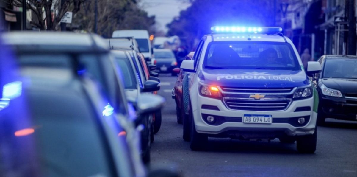 MOVIL POLICIAL