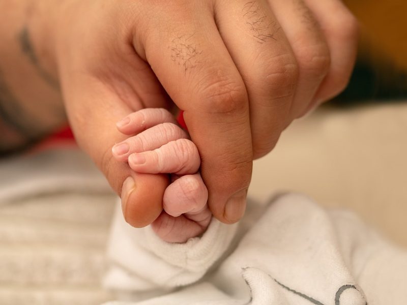 babys-hand-3771123_960_720.jpg