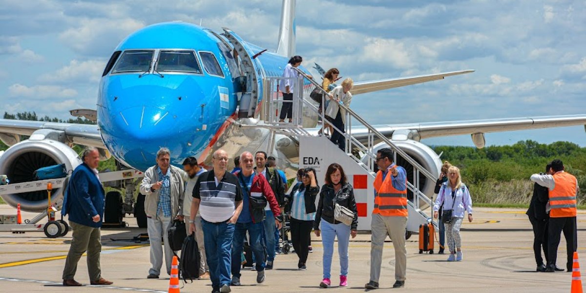 VUELO-VALLE-DEL-CONLARA-VIAJEROS-2.jpg