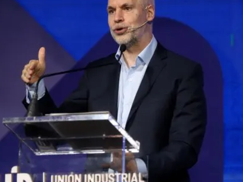 LARRETA EN USA.png