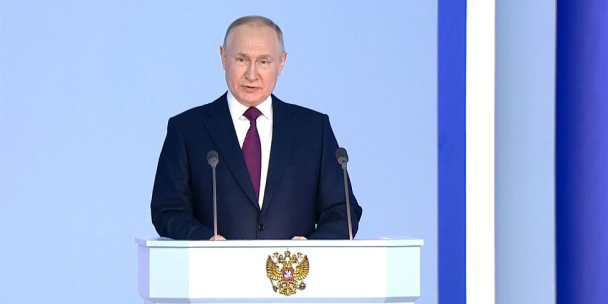 20230221102046_vladimir-putin-errusiako-parlamentuko-ordezkarien-aurrean_foto960.jpg