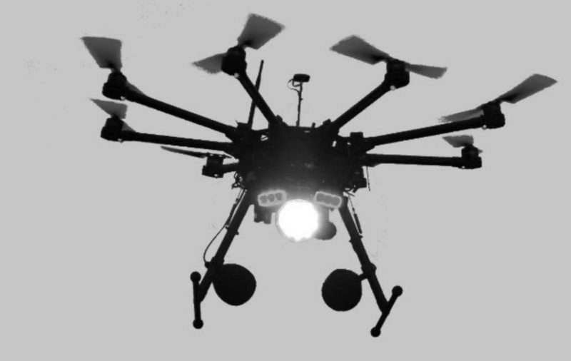 Dron militar