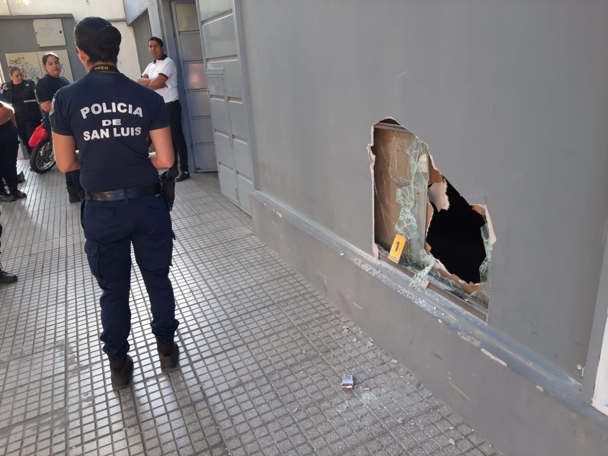 robo en cetrogar en san luis