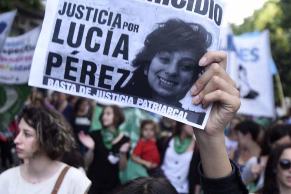 709390-lucia-20perez-telam-.jpg