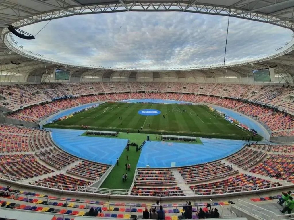 estadio-madre-ciudades-santiago3.jpg
