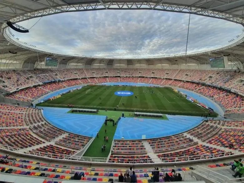 estadio-madre-ciudades-santiago3.jpg