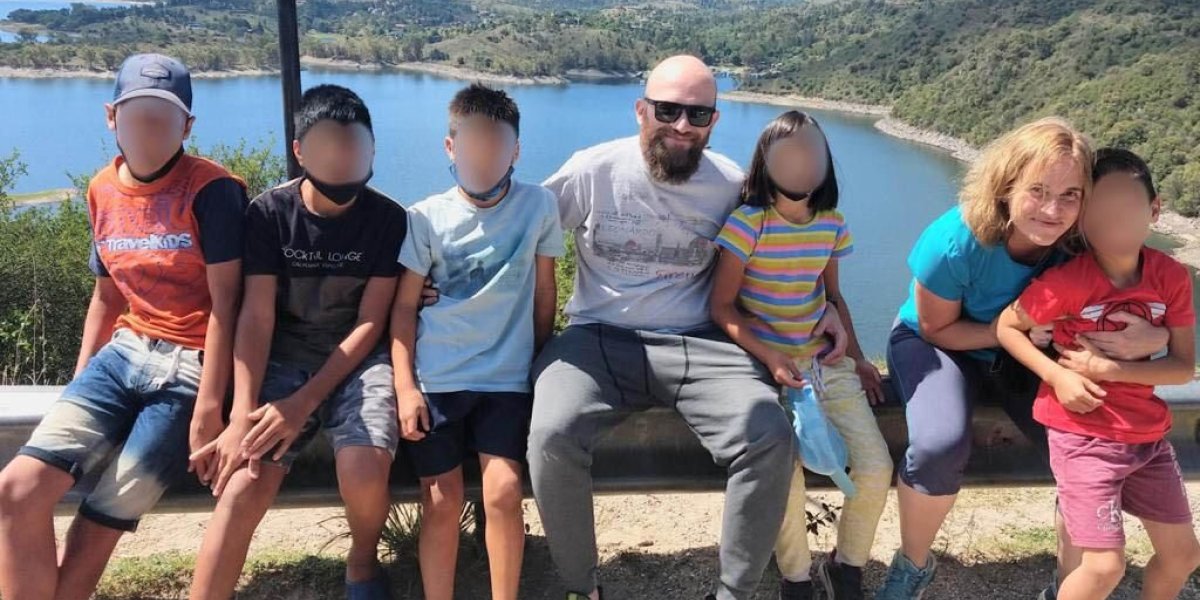HERMANOS EN ADOPOCIÓN