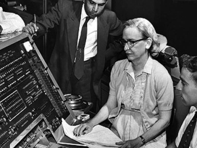 90941-grace-murray-hopper-mujer-relevante-tecnologia.jpg