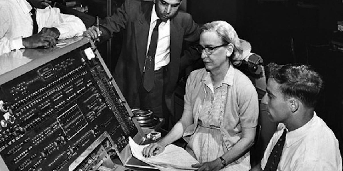 90941-grace-murray-hopper-mujer-relevante-tecnologia.jpg
