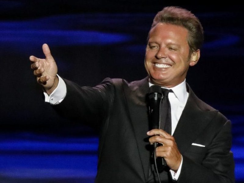 LUIS-MIGUEL-1068x600-1.jpg