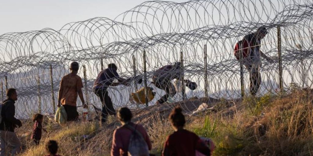 migrantes-frontera-estados-unidos-mexico-cruce-foto-AFP.jpg