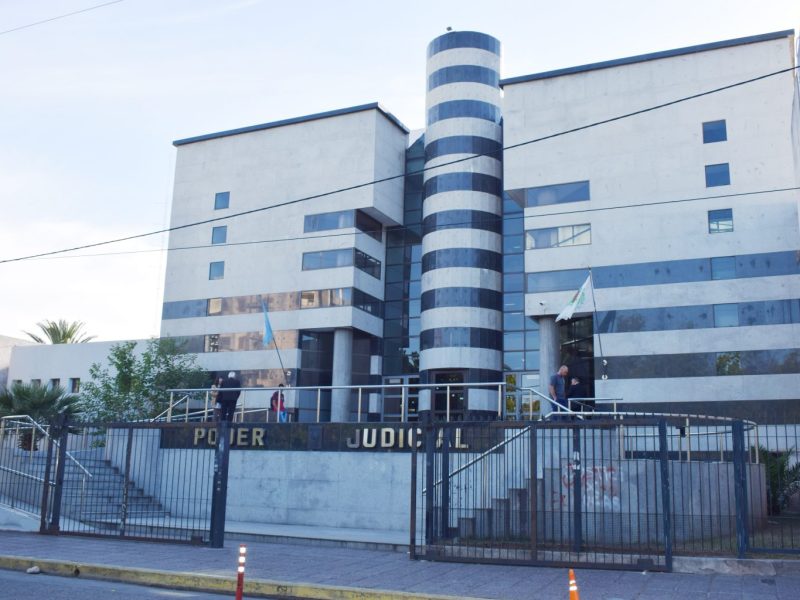 TRIBUNALES-1536x1024.jpg