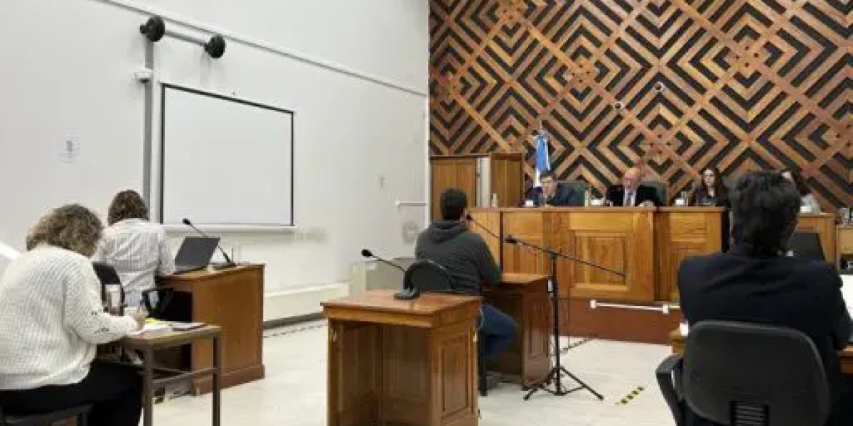 Juicioporabusodemenores.png