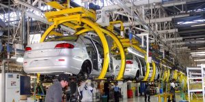 industria-automotriz-b9bf62.jpg