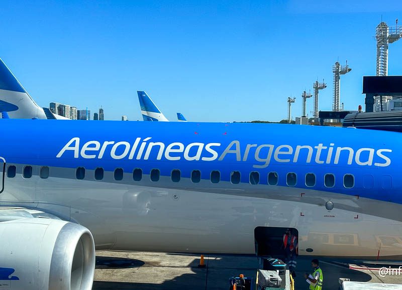 Avion-Aerolineas-Argentinas-en-AEP.jpg