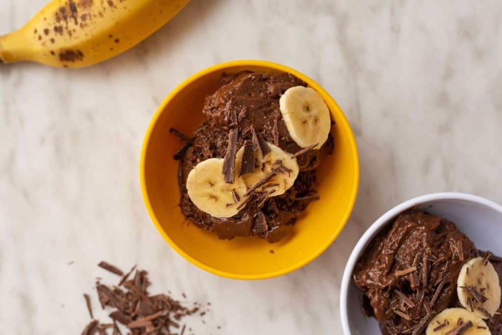 helado-de-platano-y-chocolate.jpg