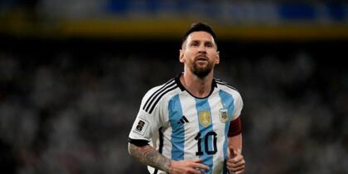 la-seleccion-argentina-con-lionel-messi-de-YMX74G2QJVEETNGM4GOTGRSJKU.jpg