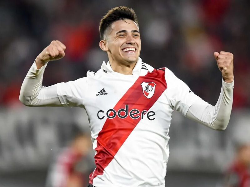 pablo-solari-river_1440x810_wmk.jpg