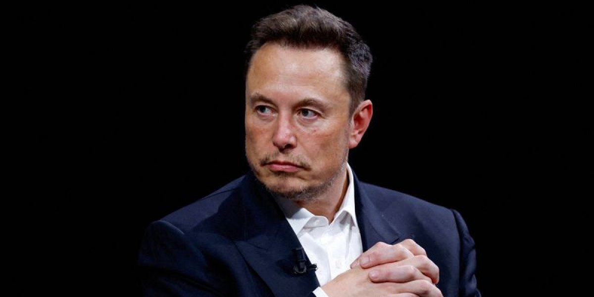 2023-11-30T220709Z_1_LYNXMPEJAT0X6_RTROPTP_3_TWITTER-MUSK.jpeg