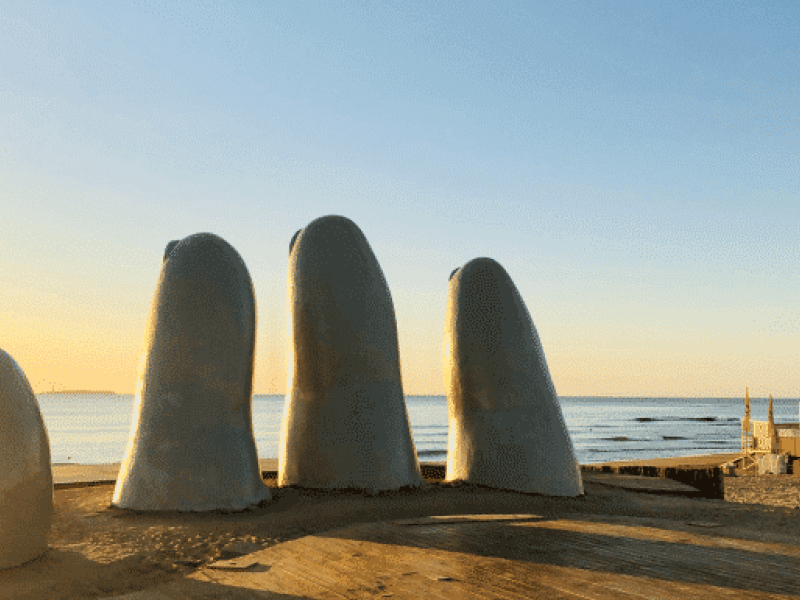 Dedos-Mano-Punta-Del-Este.png