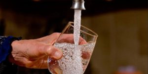 agua-de-la-canilla-beneficios.jpg