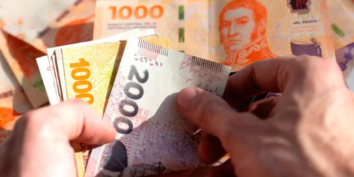 1010x567_pesos-argentinos-468217-102046.jpg