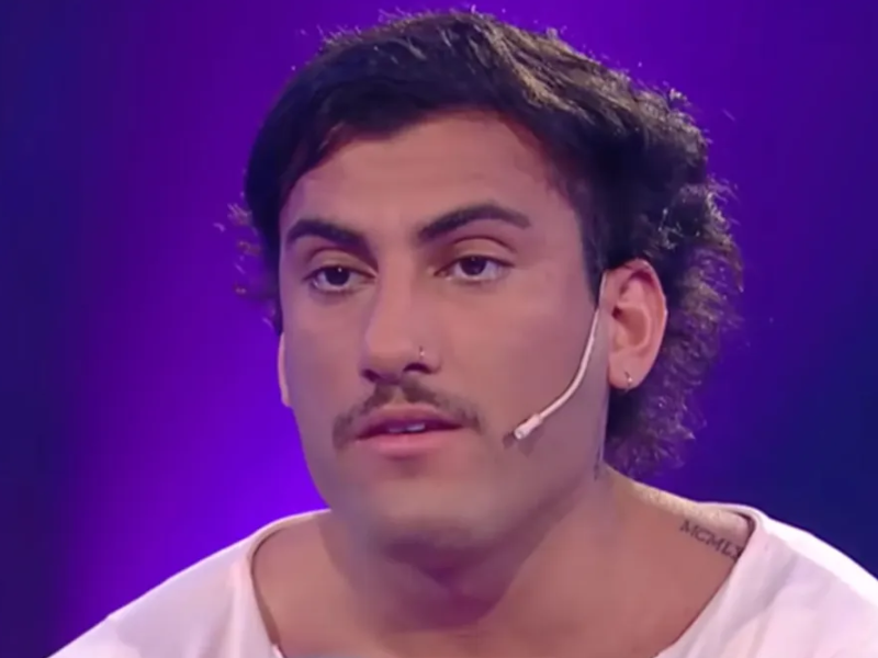 Holder.PNG