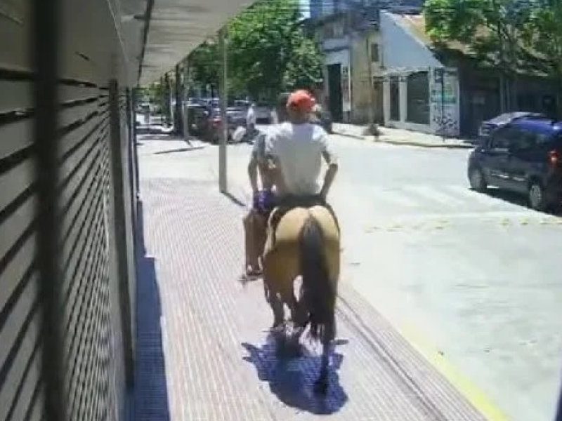 robo a caballo.jpg