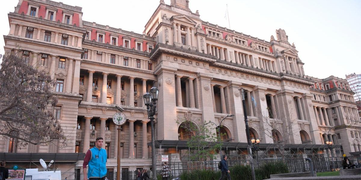 6531a52dc7519_1200.jpg