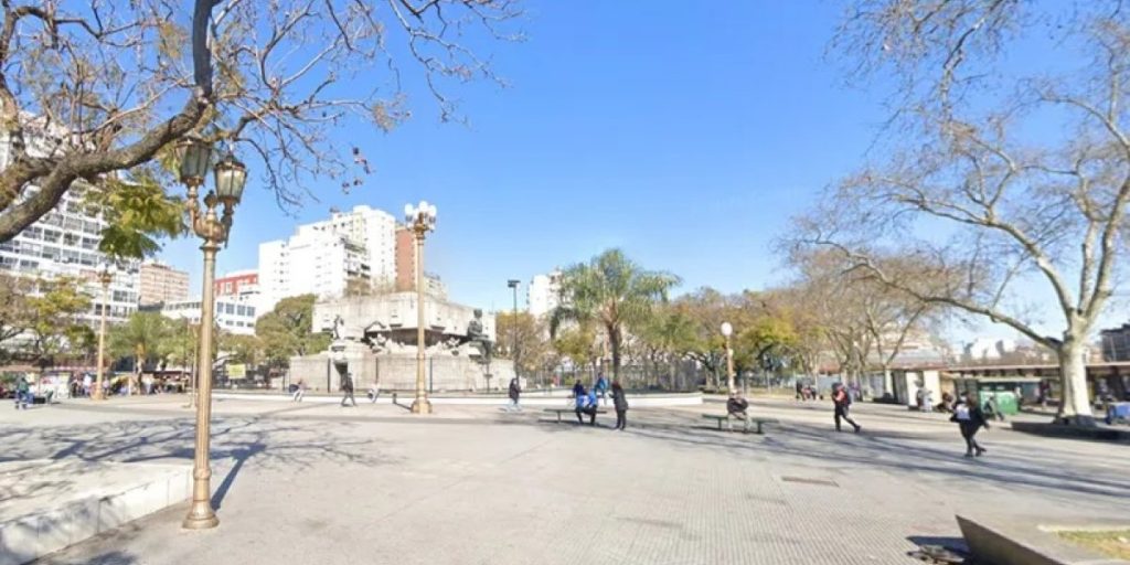 plaza.jpg