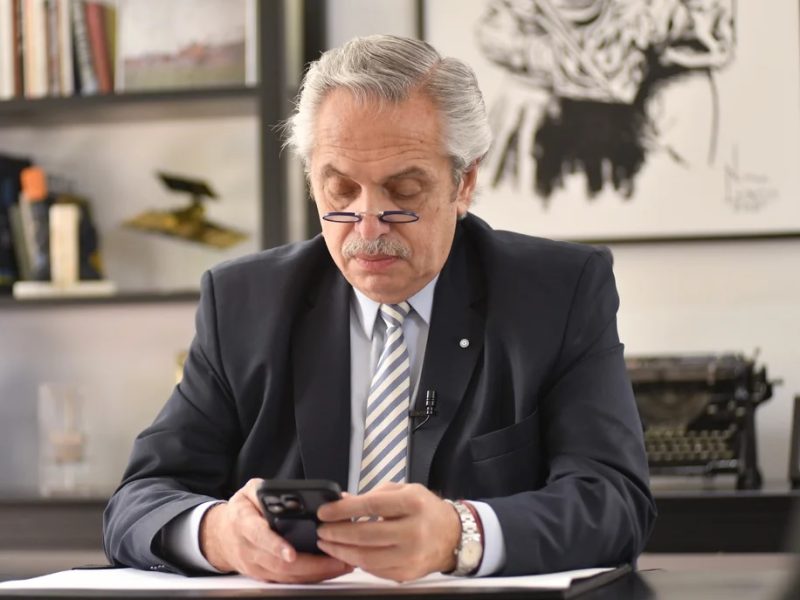 ALBERTO FERNÁNDEZ.jpg