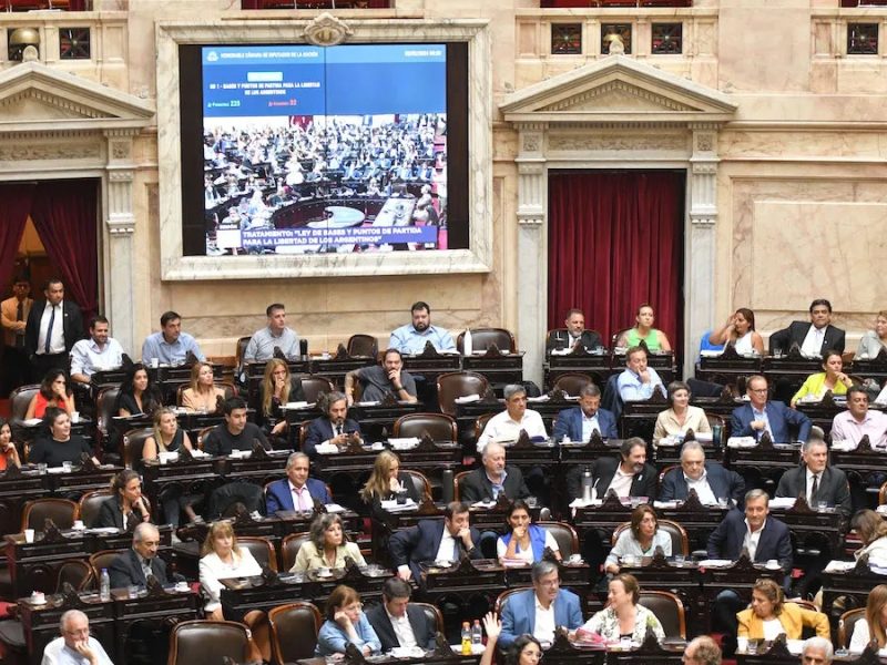 DIPUTADOS.jpg
