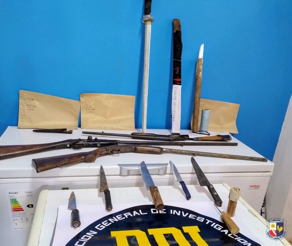 ARMAS LAFINUR.jpeg