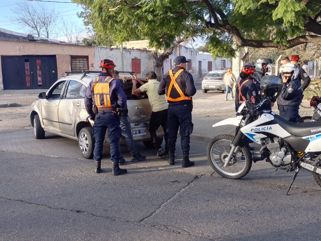 choque a policia.jpeg