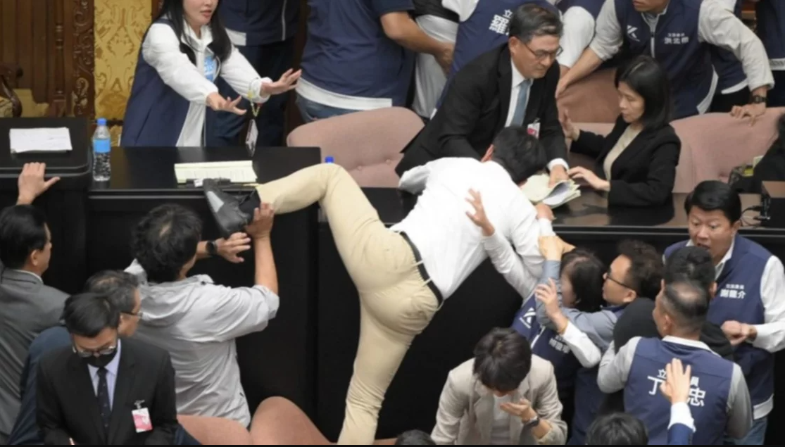 congresista taiwan.png
