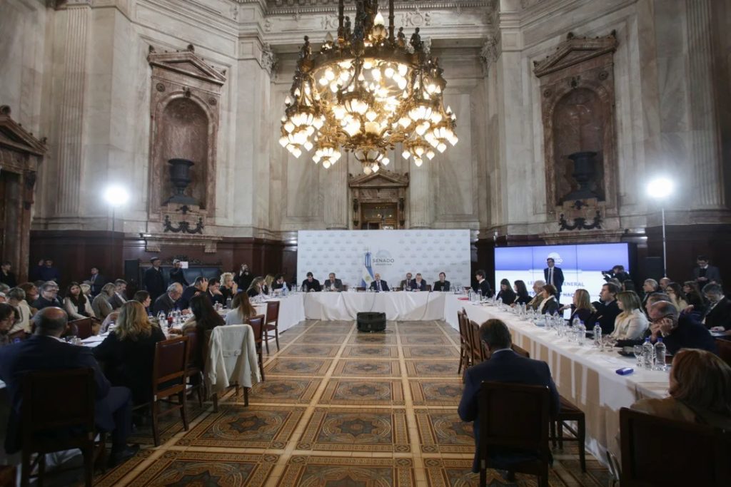 SENADO.jpg