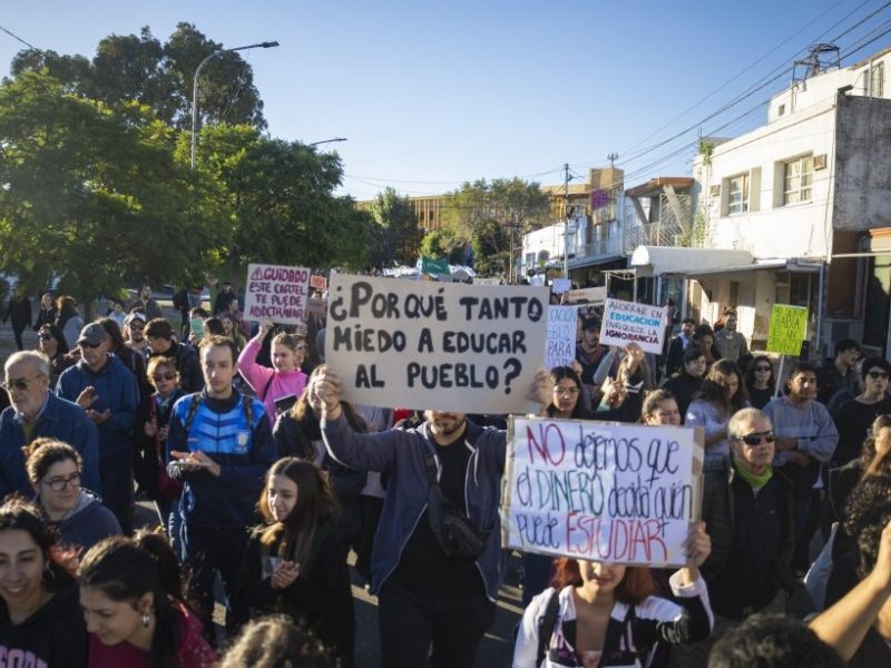 marcha universitaria.jpg
