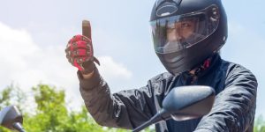 seguros-sura-Motociclista.jpg